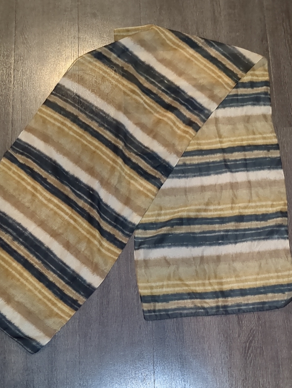 3/$15 Vintage 70s Scarf Striped Neutral Tan Grey Navy Blue Water Color Muted MCM - Picture 4 of 9